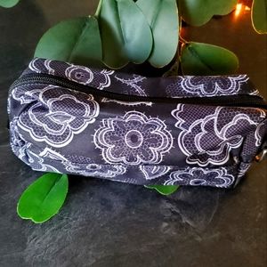 NWOT Thirty-one pencil pouch